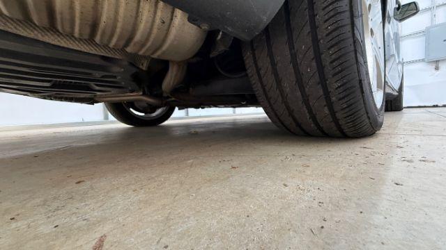 2014 Gray Mercedes-Benz E 350 4MATIC (WDDHF8JB0EA) with an 3.5L V-6 gasoline direct injection engine, located at 1806 Veterans Memorial Hwy SW, Austell, GA, 30168, (770) 944-9558, 33.817959, -84.606987 - Photo#21