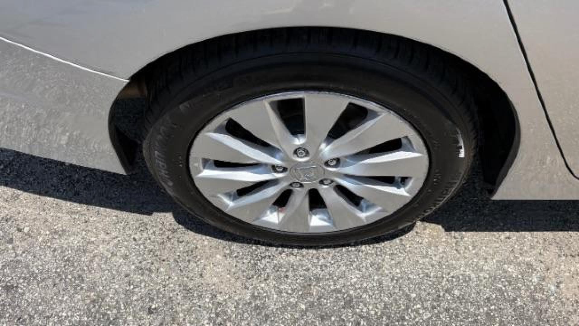 2014 Silver Honda Accord EX-L (1HGCR2F81EA) with an 2.4L I-4 gasoline direct injection engine, located at 1806 Veterans Memorial Hwy SW, Austell, GA, 30168, (770) 944-9558, 33.817959, -84.606987 - Photo#16