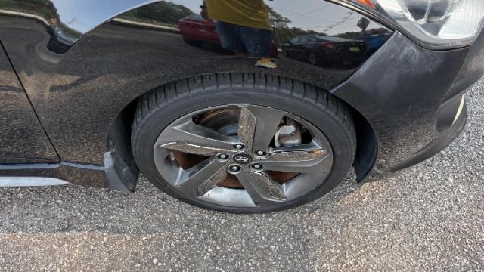 2014 Black Hyundai Veloster Turbo w/Blue (KMHTC6AE7EU) with an 1.6L I-4 gasoline direct injection engine, located at 1806 Veterans Memorial Hwy SW, Austell, GA, 30168, (770) 944-9558, 33.817959, -84.606987 - Photo#12