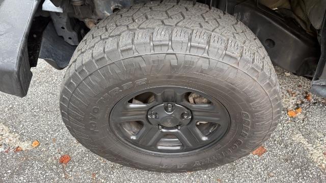 2017 Black Jeep Wrangler Unlimited Sport 4x4 (1C4BJWDG1HL) with an Pentastar 3.6L V-6 DOHC engine, located at 1806 Veterans Memorial Hwy SW, Austell, GA, 30168, (770) 944-9558, 33.817959, -84.606987 - Photo#15