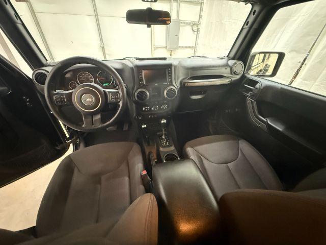 2017 Black /Black Jeep Wrangler Unlimited Sport 4x4 (1C4BJWDG1HL) with an Pentastar 3.6L V-6 DOHC engine, located at 1806 Veterans Memorial Hwy SW, Austell, GA, 30168, (770) 944-9558, 33.817959, -84.606987 - Photo#15