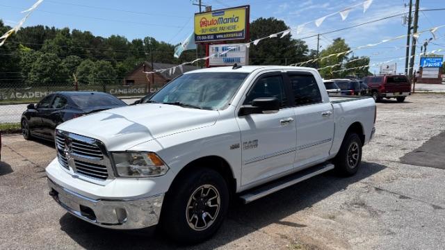 photo of 2017 RAM 1500 SLT Crew Cab SWB 4WD