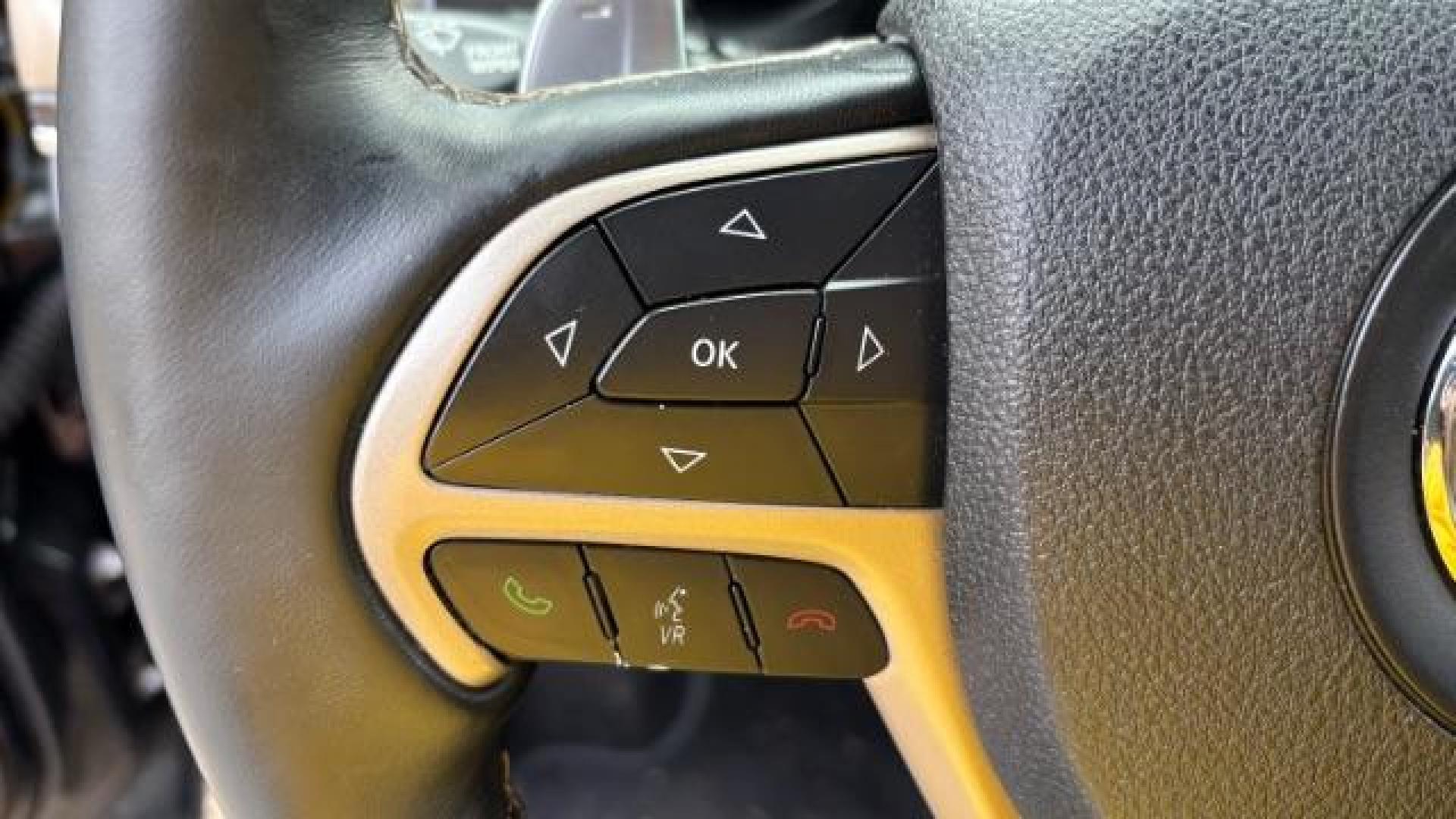 2014 Green Jeep Grand Cherokee Overland (1C4RJECG5EC) with an 3.6L V-6 DOHC engine, located at 1806 Veterans Memorial Hwy SW, Austell, GA, 30168, (770) 944-9558, 33.817959, -84.606987 - Photo#12