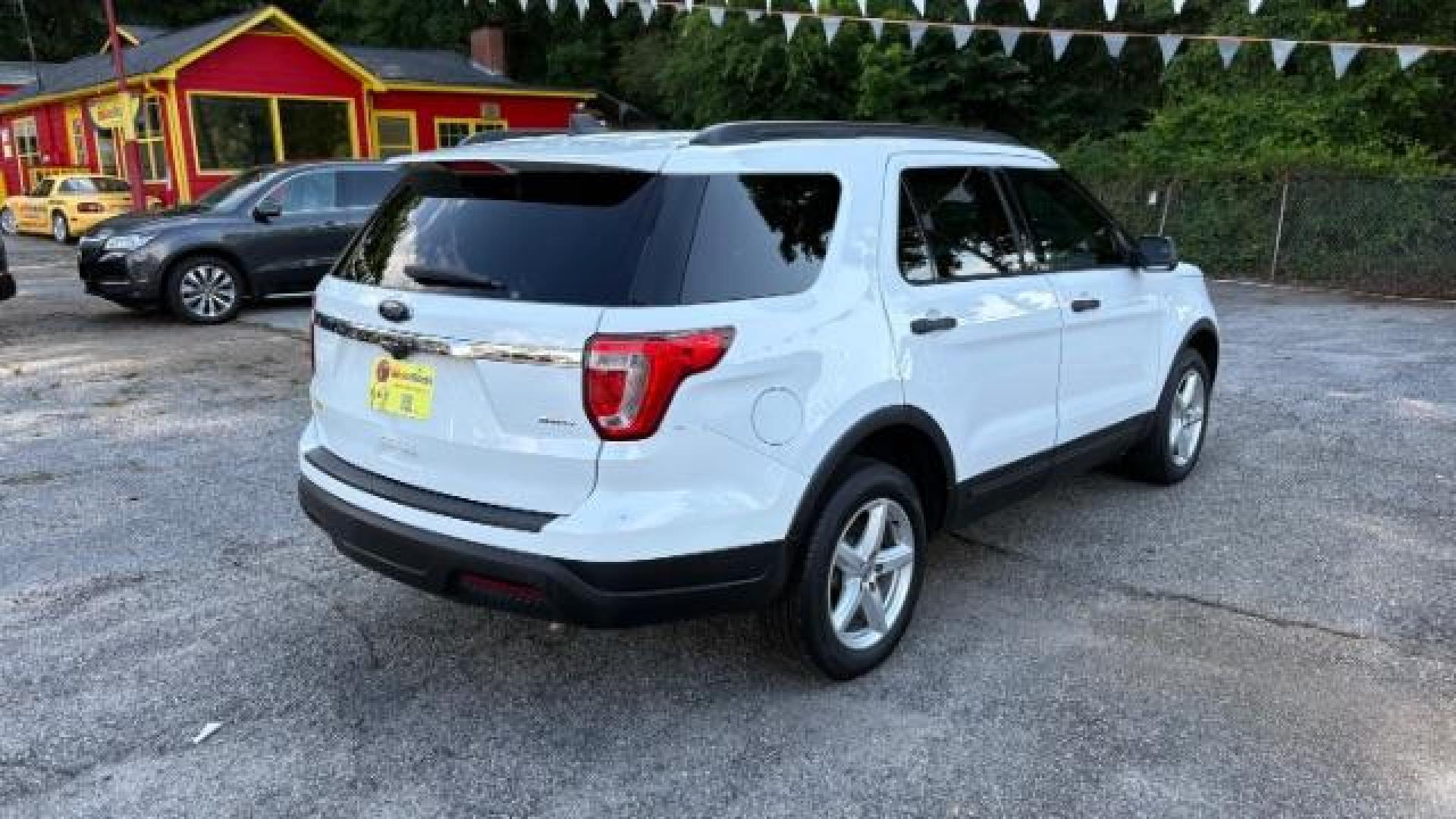 2018 White Ford Explorer Base (1FM5K8B82JG) , located at 1806 Veterans Memorial Hwy SW, Austell, GA, 30168, (770) 944-9558, 33.817959, -84.606987 - Photo#3