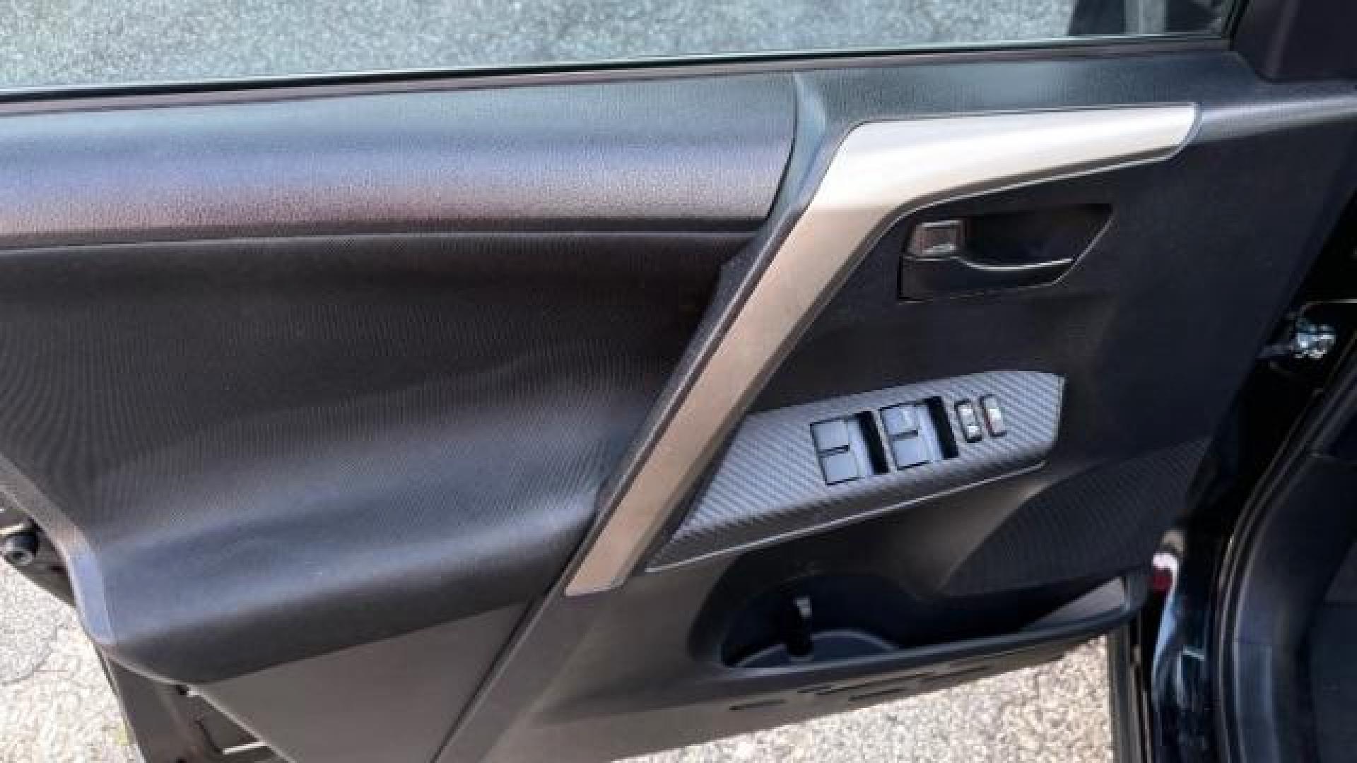 2015 Black Toyota RAV4 LE (2T3ZFREV8FW) with an 2.5L I-4 DOHC engine, located at 1806 Veterans Memorial Hwy SW, Austell, GA, 30168, (770) 944-9558, 33.817959, -84.606987 - Photo#10