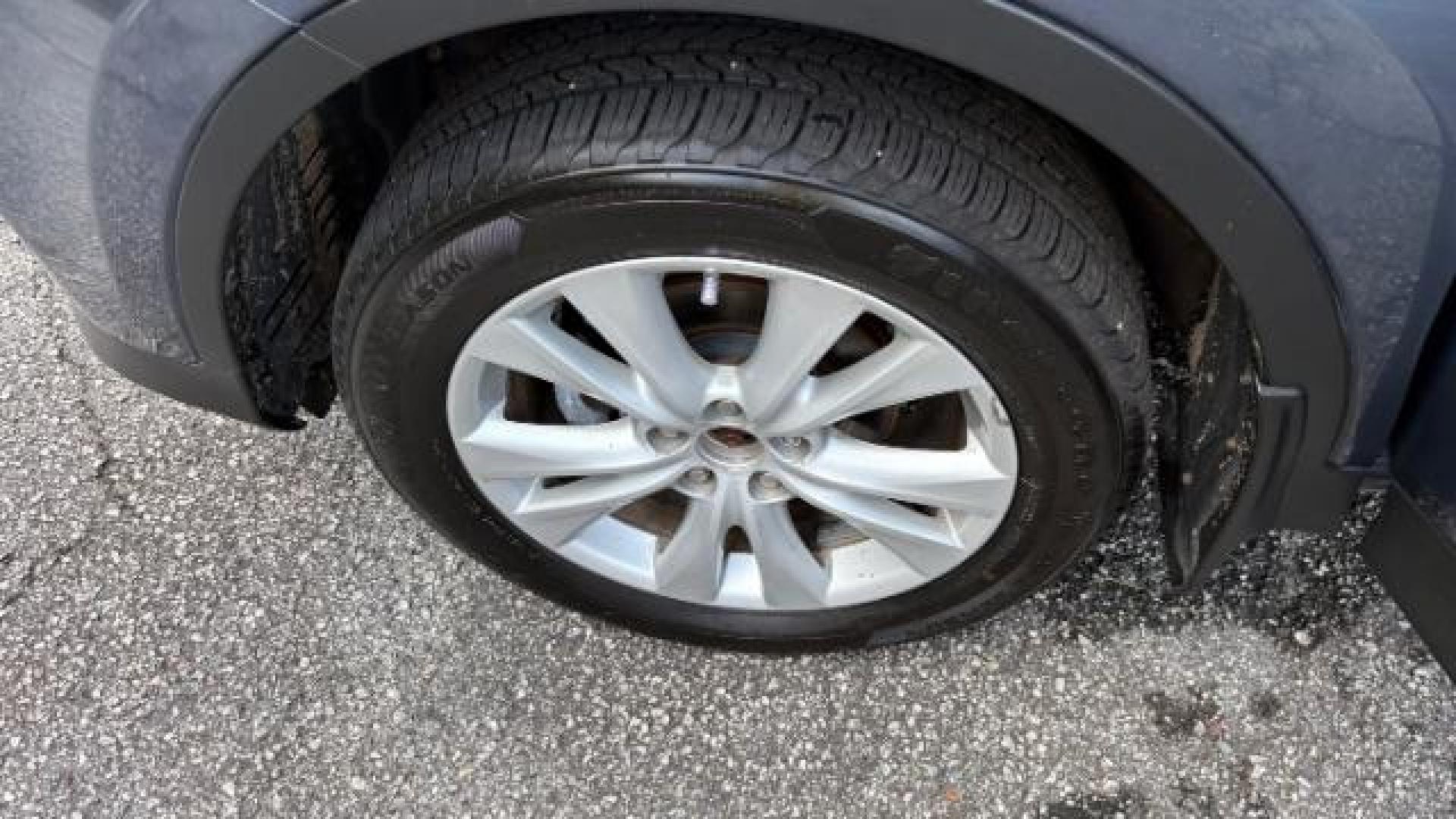 2013 Blue Toyota RAV4 Limited (2T3DFREV5DW) with an 2.5L I-4 DOHC engine, located at 1806 Veterans Memorial Hwy SW, Austell, GA, 30168, (770) 944-9558, 33.817959, -84.606987 - Photo#17