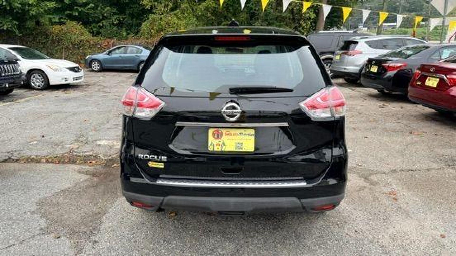 2015 Black Nissan Rogue S (KNMAT2MT8FP) with an 2.5L I-4 DOHC engine, located at 1806 Veterans Memorial Hwy SW, Austell, GA, 30168, (770) 944-9558, 33.817959, -84.606987 - Photo#4