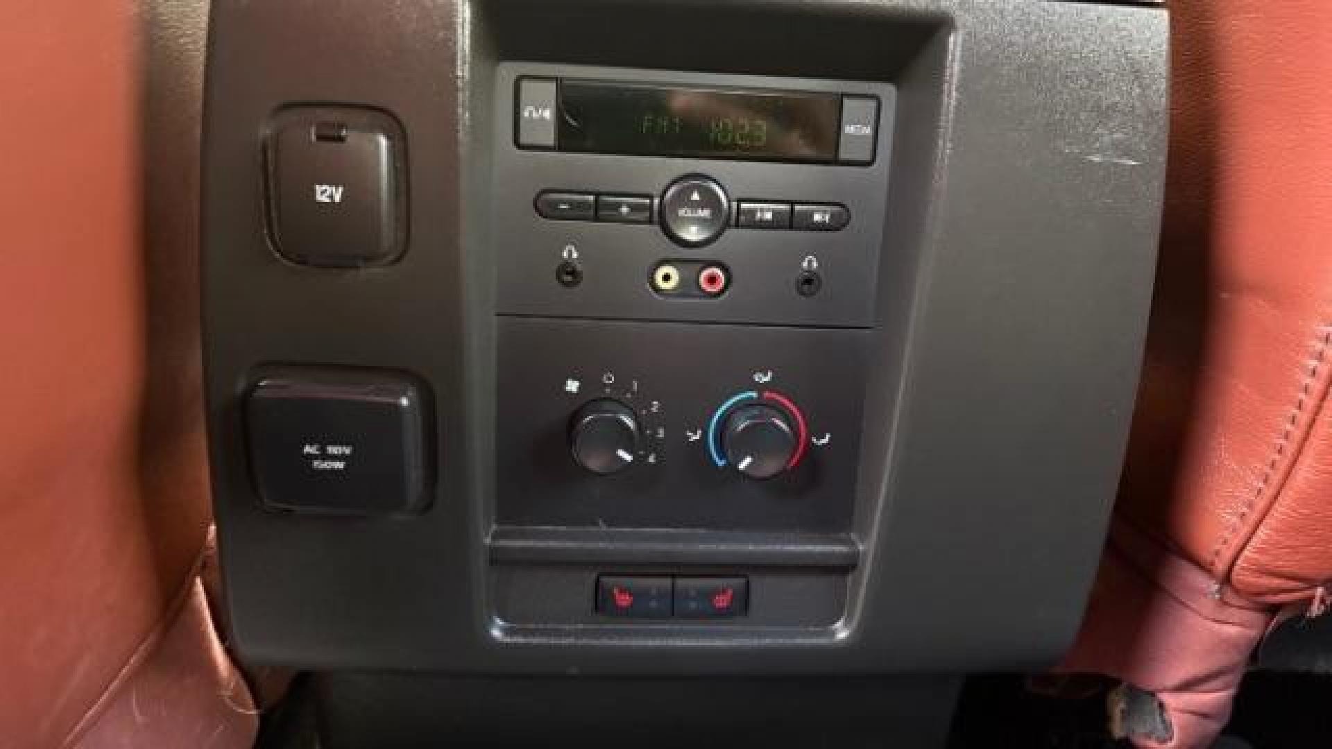 2014 Black Ford Expedition King Ranch (1FMJU1H55EE) with an Triton 5.4L V-8 variable valve control engine, located at 1806 Veterans Memorial Hwy SW, Austell, GA, 30168, (770) 944-9558, 33.817959, -84.606987 - Photo#14