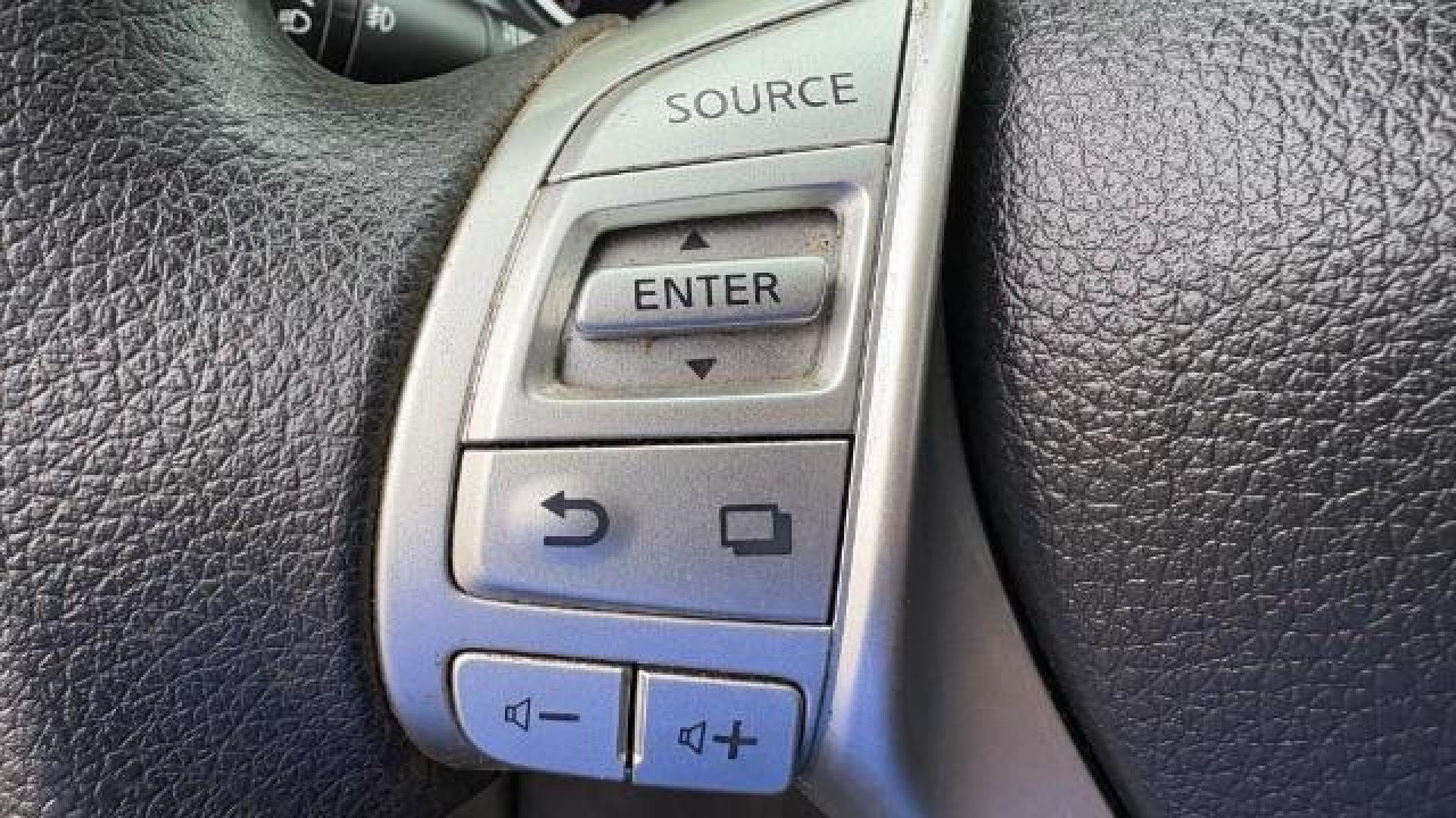 2016 Gray Nissan Rogue SV (KNMAT2MT9GP) with an 2.5L I-4 DOHC engine, located at 1806 Veterans Memorial Hwy SW, Austell, GA, 30168, (770) 944-9558, 33.817959, -84.606987 - Photo#13