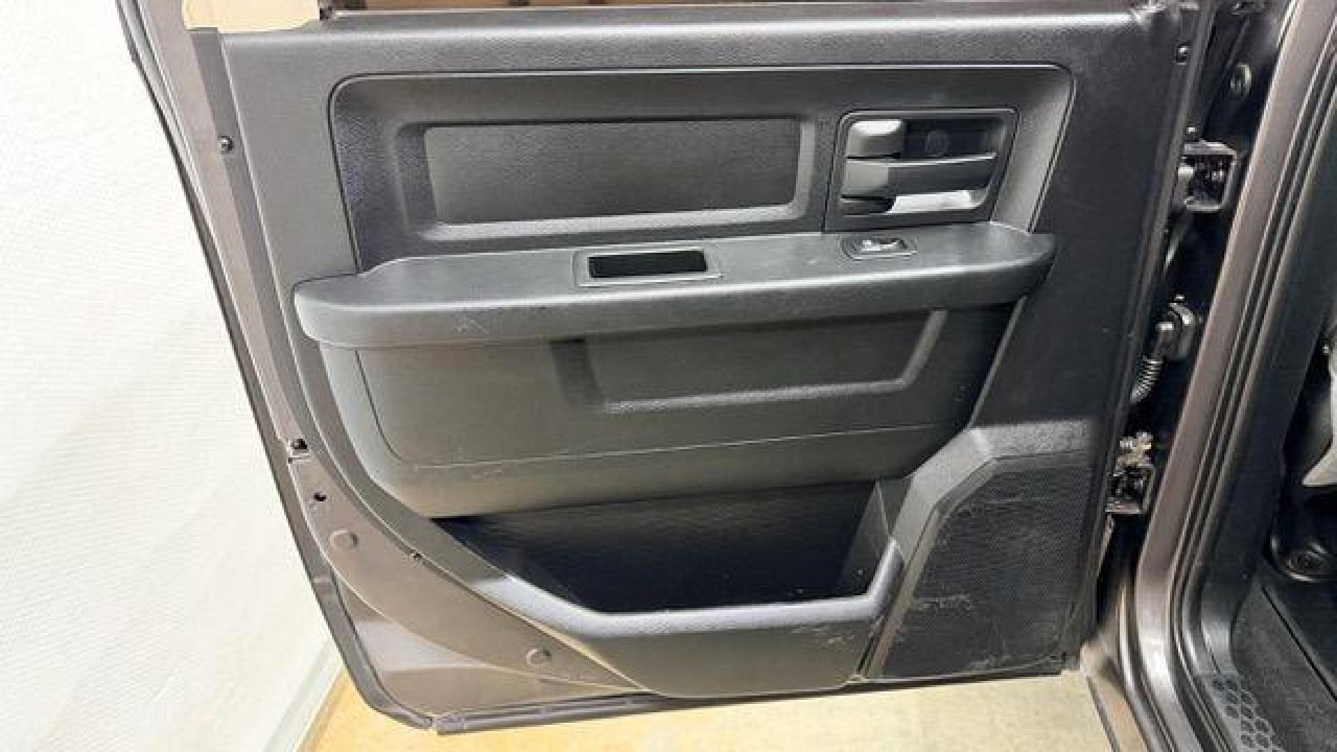 2014 Gray Ram 1500 Express (1C6RR7KT0ES) with an 3.6L V-6 DOHC engine, located at 1806 Veterans Memorial Hwy SW, Austell, GA, 30168, (770) 944-9558, 33.817959, -84.606987 - Photo#13