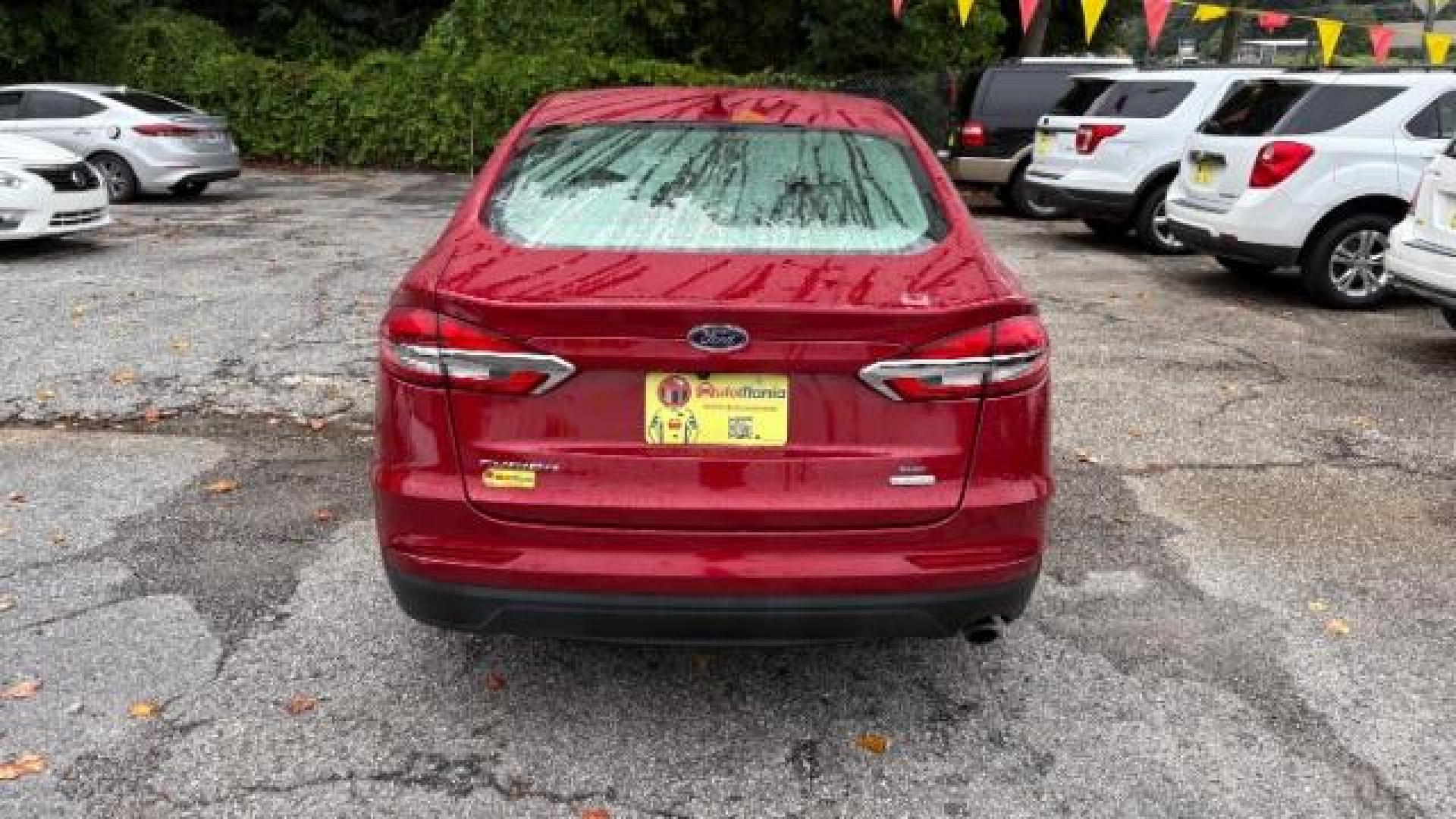 2020 RED Ford Fusion SE (3FA6P0HD3LR) , located at 1806 Veterans Memorial Hwy SW, Austell, GA, 30168, (770) 944-9558, 33.817959, -84.606987 - Photo#4