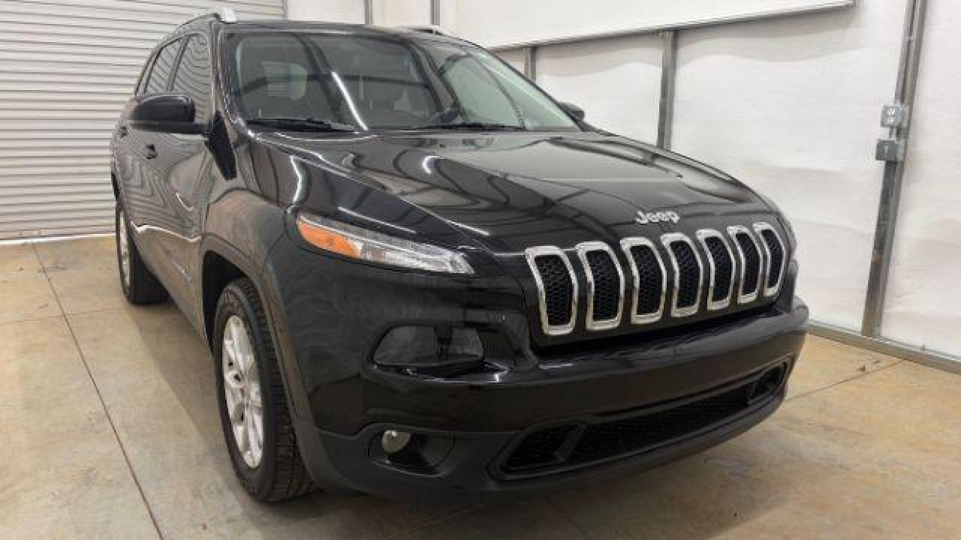 2017 Black Jeep Cherokee Latitude FWD (1C4PJLCB3HW) , located at 1806 Veterans Memorial Hwy SW, Austell, GA, 30168, (770) 944-9558, 33.817959, -84.606987 - Photo#8
