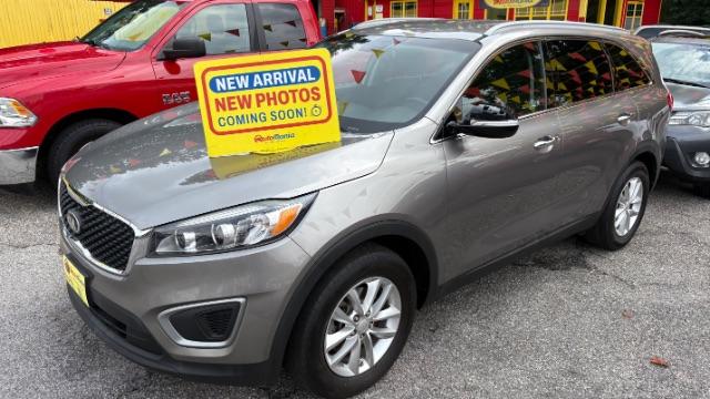 photo of 2016 Kia Sorento 2.4L LX