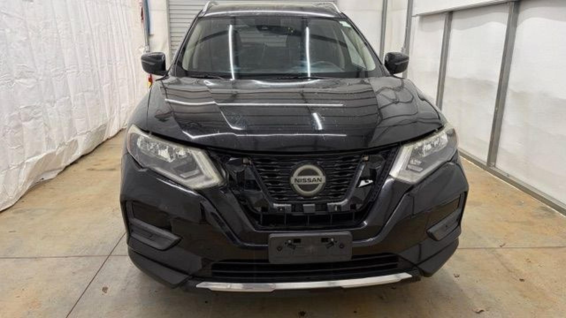 2019 Black Nissan Rogue SV (JN8AT2MT0KW) with an 2.5L I-4 DOHC engine, located at 1806 Veterans Memorial Hwy SW, Austell, GA, 30168, (770) 944-9558, 33.817959, -84.606987 - Photo#9