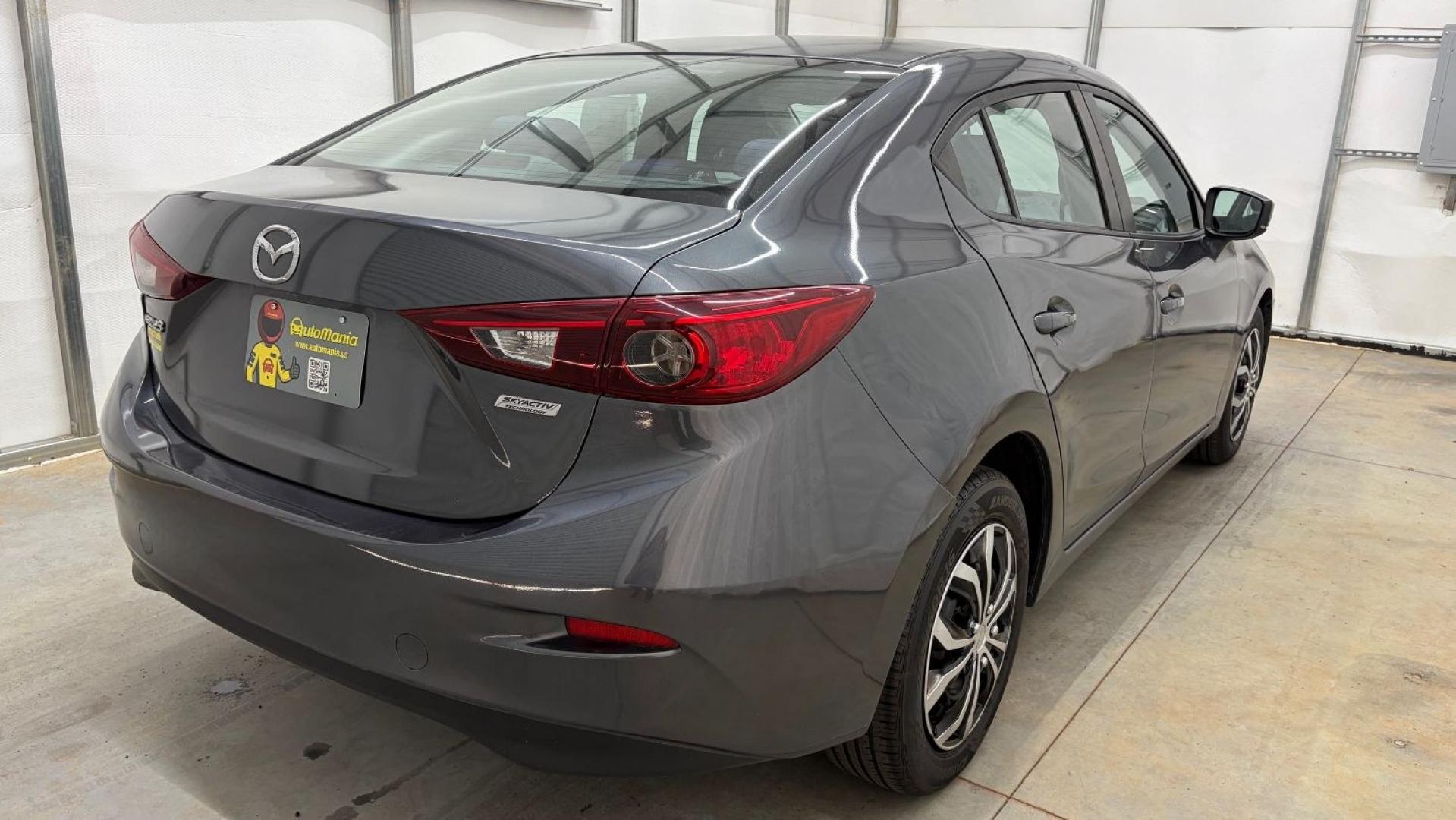2014 Gray Mazda Mazda3 i Sport (JM1BM1U76E1) with an SKYACTIV-G 2L I-4 ga engine, located at 1806 Veterans Memorial Hwy SW, Austell, GA, 30168, (770) 944-9558, 33.817959, -84.606987- Photo#5
