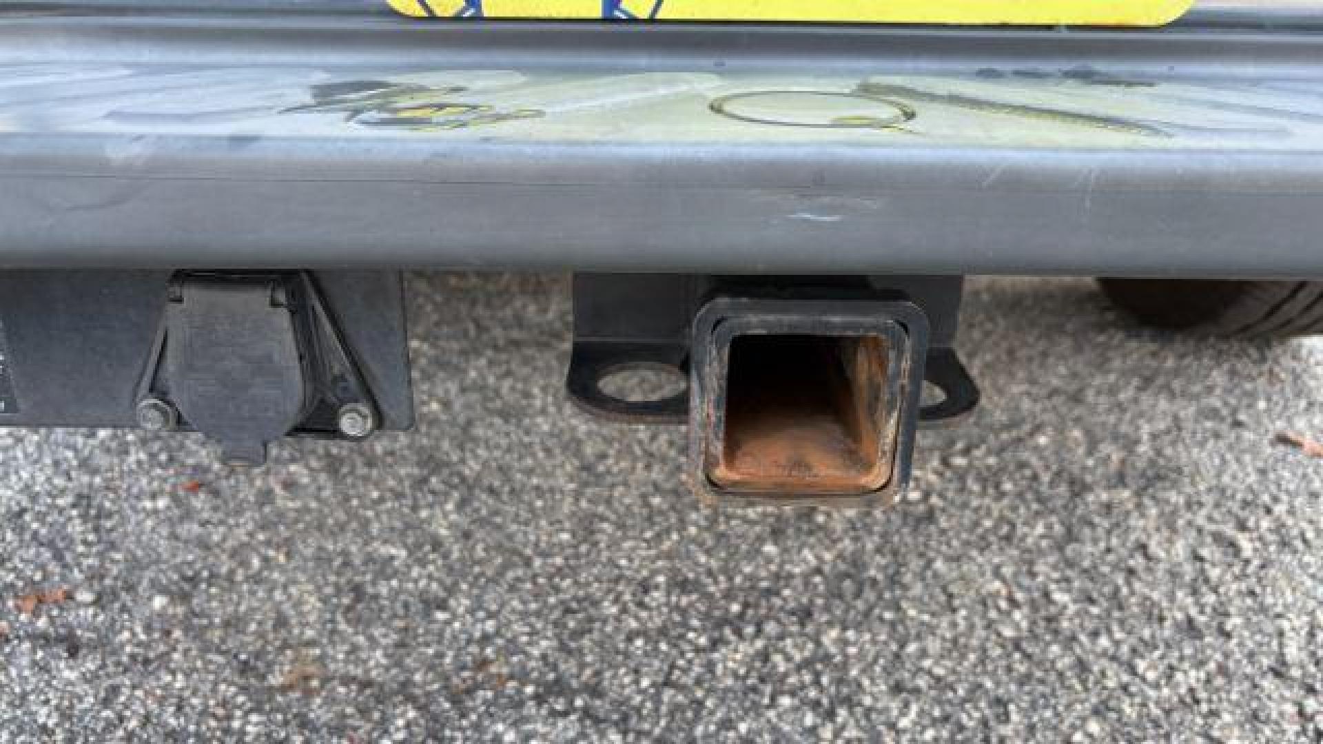 2013 Gray Nissan Frontier SV (1N6AD0ERXDN) with an VQ 4L V-6 DOHC engine, located at 1806 Veterans Memorial Hwy SW, Austell, GA, 30168, (770) 944-9558, 33.817959, -84.606987 - Photo#6