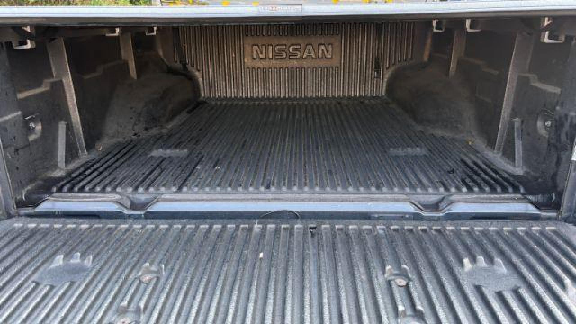 2013 Gray Nissan Frontier SV (1N6AD0ERXDN) with an VQ 4L V-6 DOHC engine, located at 1806 Veterans Memorial Hwy SW, Austell, GA, 30168, (770) 944-9558, 33.817959, -84.606987 - Photo#8