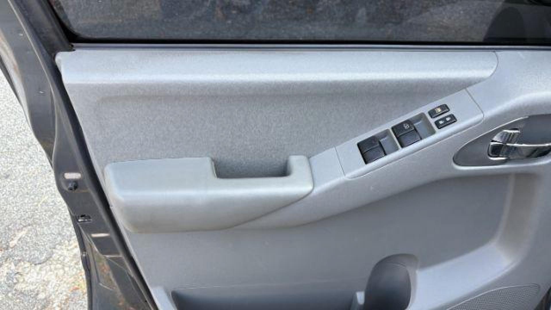 2013 Gray Nissan Frontier SV (1N6AD0ERXDN) with an VQ 4L V-6 DOHC engine, located at 1806 Veterans Memorial Hwy SW, Austell, GA, 30168, (770) 944-9558, 33.817959, -84.606987 - Photo#11