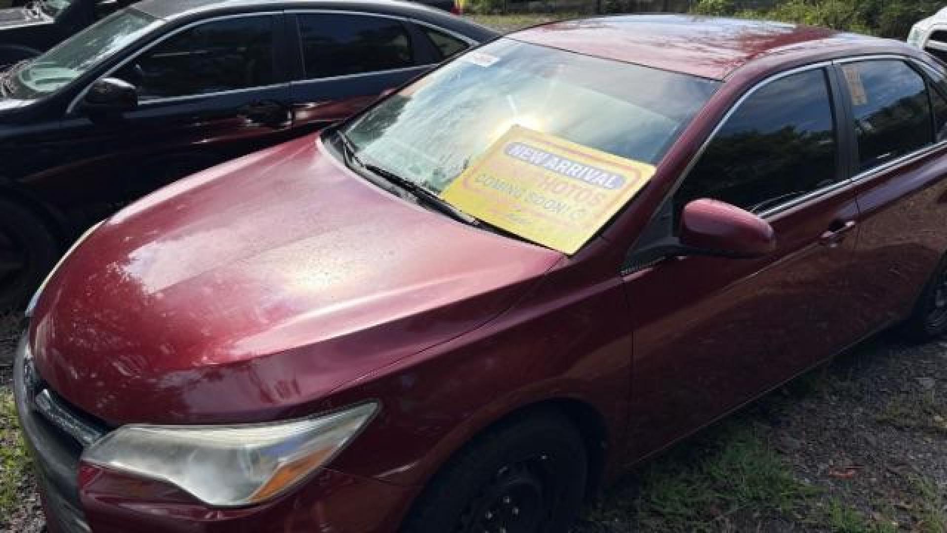 2017 RED Toyota Camry LE (4T1BF1FK6HU) with an 2.5L I-4 DOHC engine, located at 1806 Veterans Memorial Hwy SW, Austell, GA, 30168, (770) 944-9558, 33.817959, -84.606987 - Photo#0
