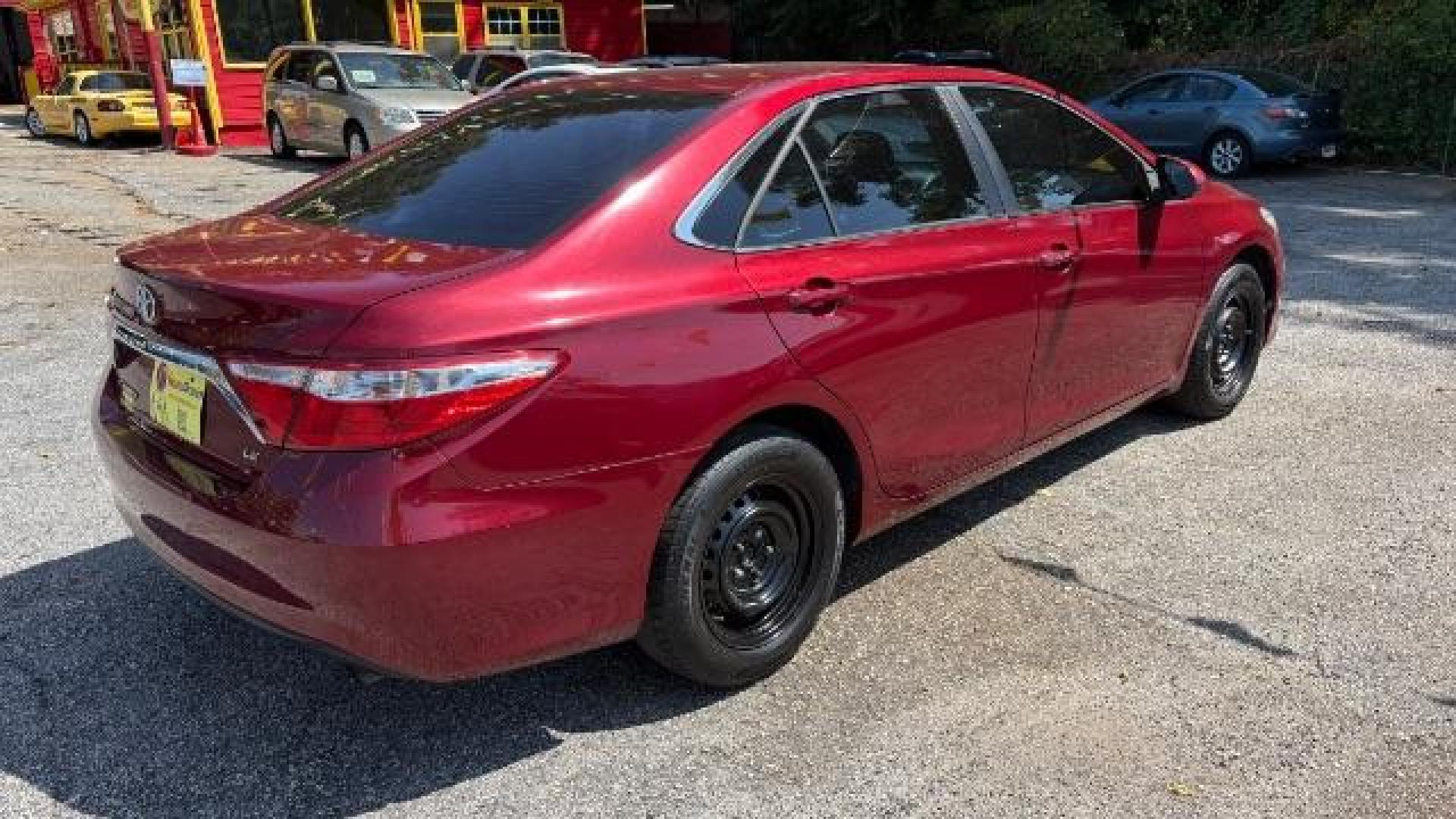 2017 RED Toyota Camry LE (4T1BF1FK6HU) with an 2.5L I-4 DOHC engine, located at 1806 Veterans Memorial Hwy SW, Austell, GA, 30168, (770) 944-9558, 33.817959, -84.606987 - Photo#3