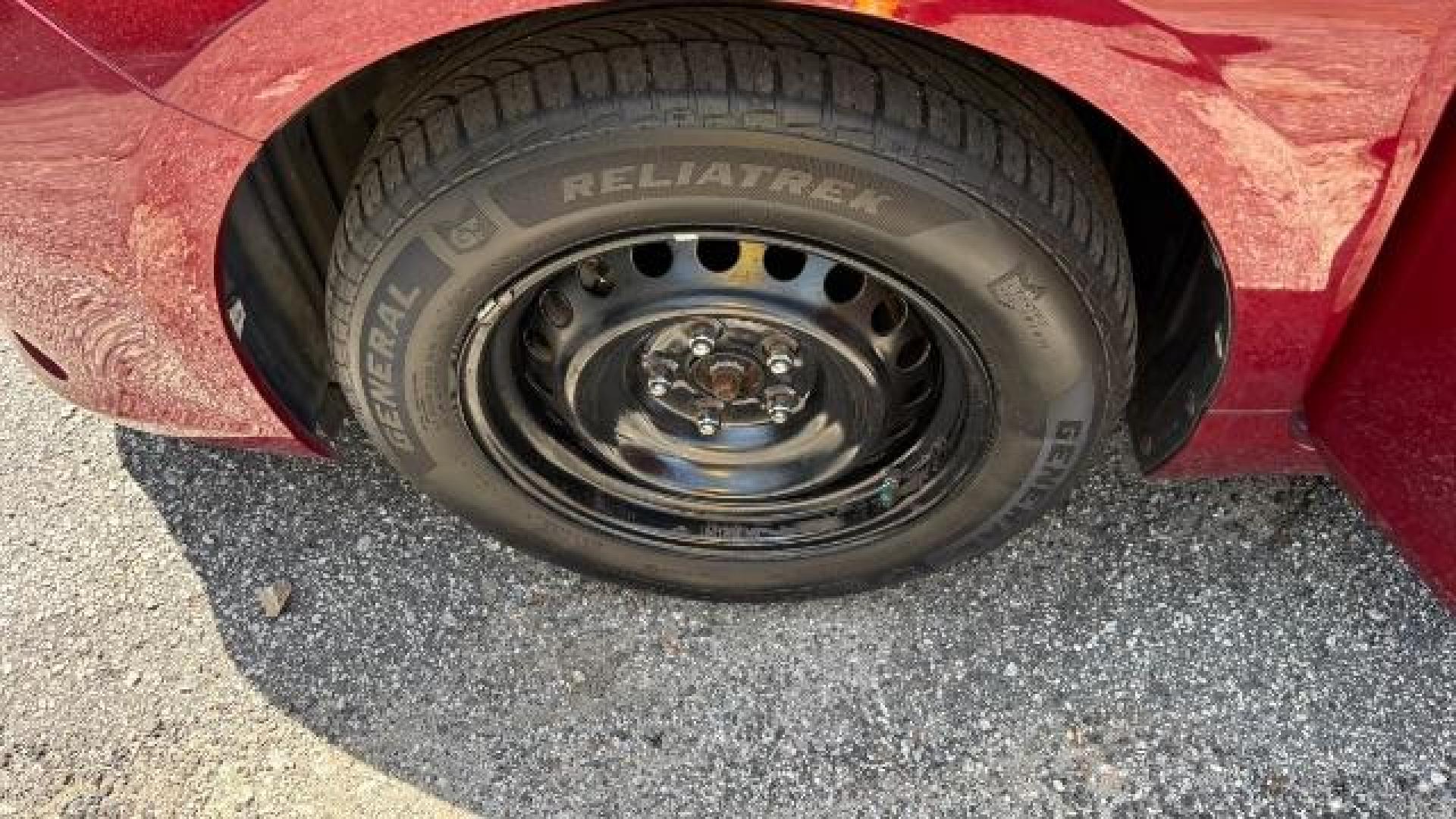 2017 RED Toyota Camry LE (4T1BF1FK6HU) with an 2.5L I-4 DOHC engine, located at 1806 Veterans Memorial Hwy SW, Austell, GA, 30168, (770) 944-9558, 33.817959, -84.606987 - Photo#16