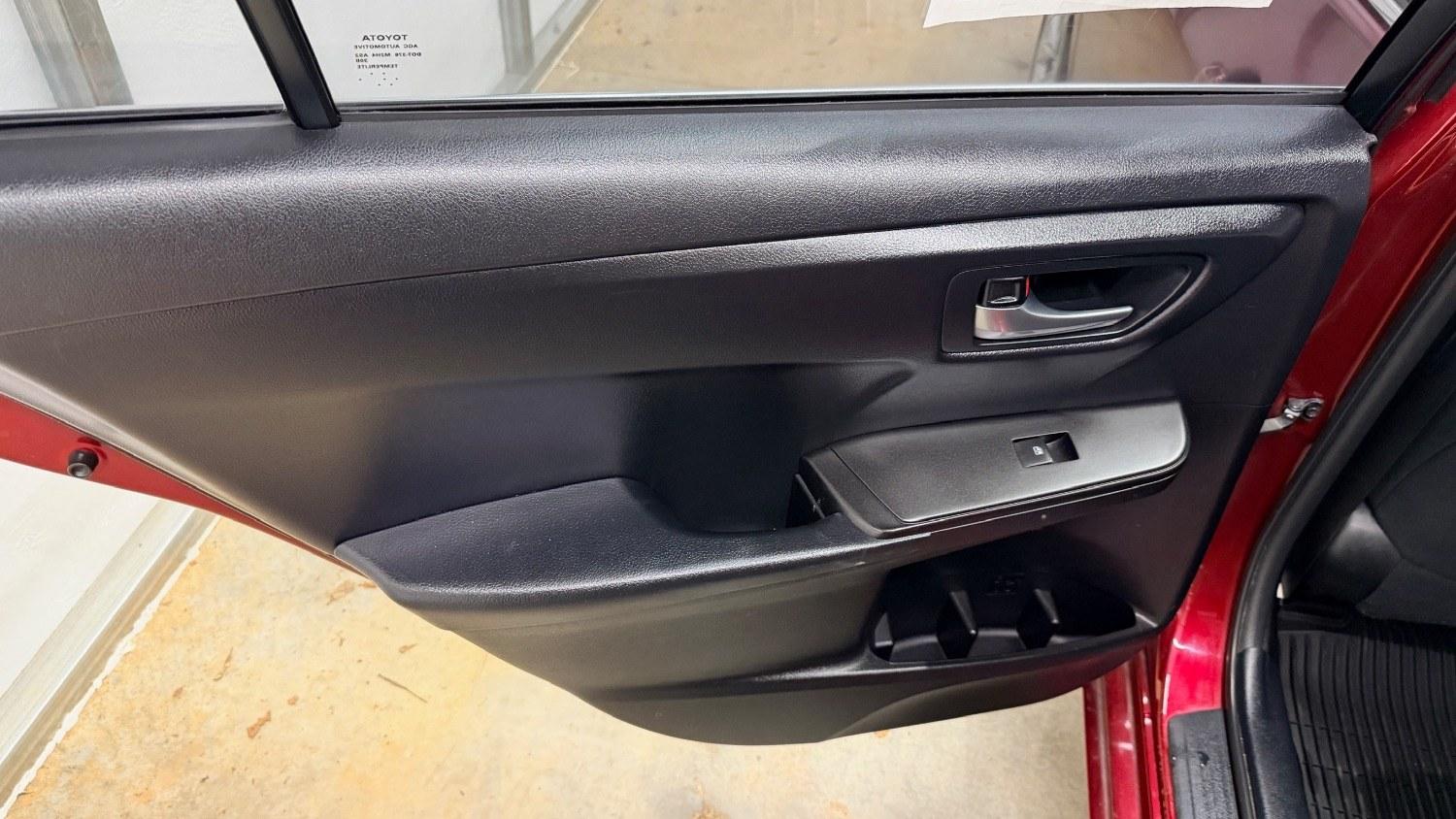 2017 RED Toyota Camry LE (4T1BF1FK6HU) with an 2.5L I-4 DOHC engine, located at 1806 Veterans Memorial Hwy SW, Austell, GA, 30168, (770) 944-9558, 33.817959, -84.606987 - Photo#12