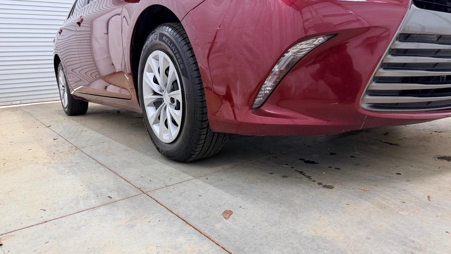 2017 RED Toyota Camry LE (4T1BF1FK6HU) with an 2.5L I-4 DOHC engine, located at 1806 Veterans Memorial Hwy SW, Austell, GA, 30168, (770) 944-9558, 33.817959, -84.606987 - Photo#18