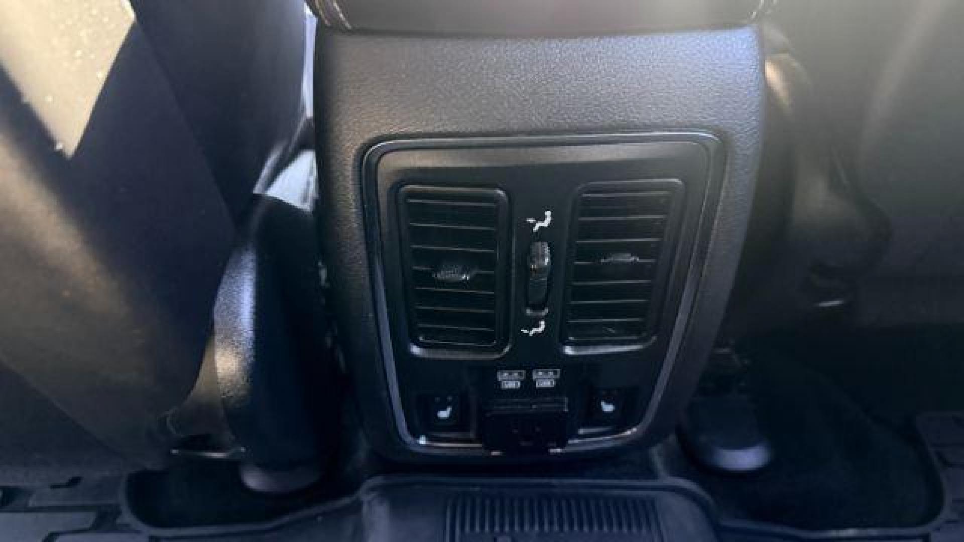 2015 Black Jeep Grand Cherokee Limited 2WD (1C4RJEBG4FC) with an 3.6L V6 DOHC 24V engine, 8-Speed Automatic transmission, located at 1806 Veterans Memorial Hwy SW, Austell, GA, 30168, (770) 944-9558, 33.817959, -84.606987 - Photo#10