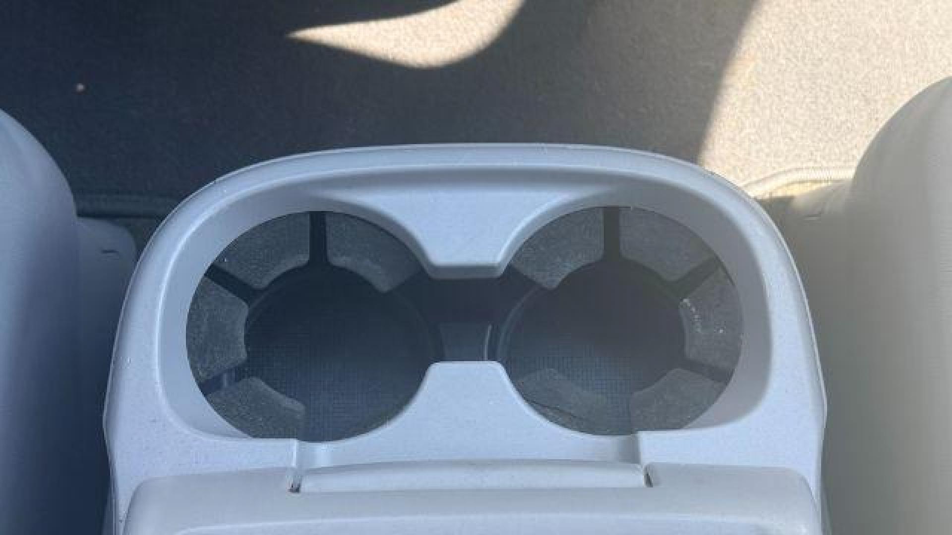 2014 Blue Honda Odyssey Touring | Touring Elite (5FNRL5H99EB) with an 3.5L V-6 i-VTEC variable valve control engine, located at 1806 Veterans Memorial Hwy SW, Austell, GA, 30168, (770) 944-9558, 33.817959, -84.606987 - Photo#10