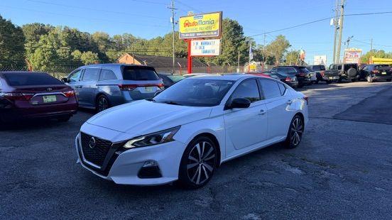 photo of 2020 Nissan Altima SR FWD