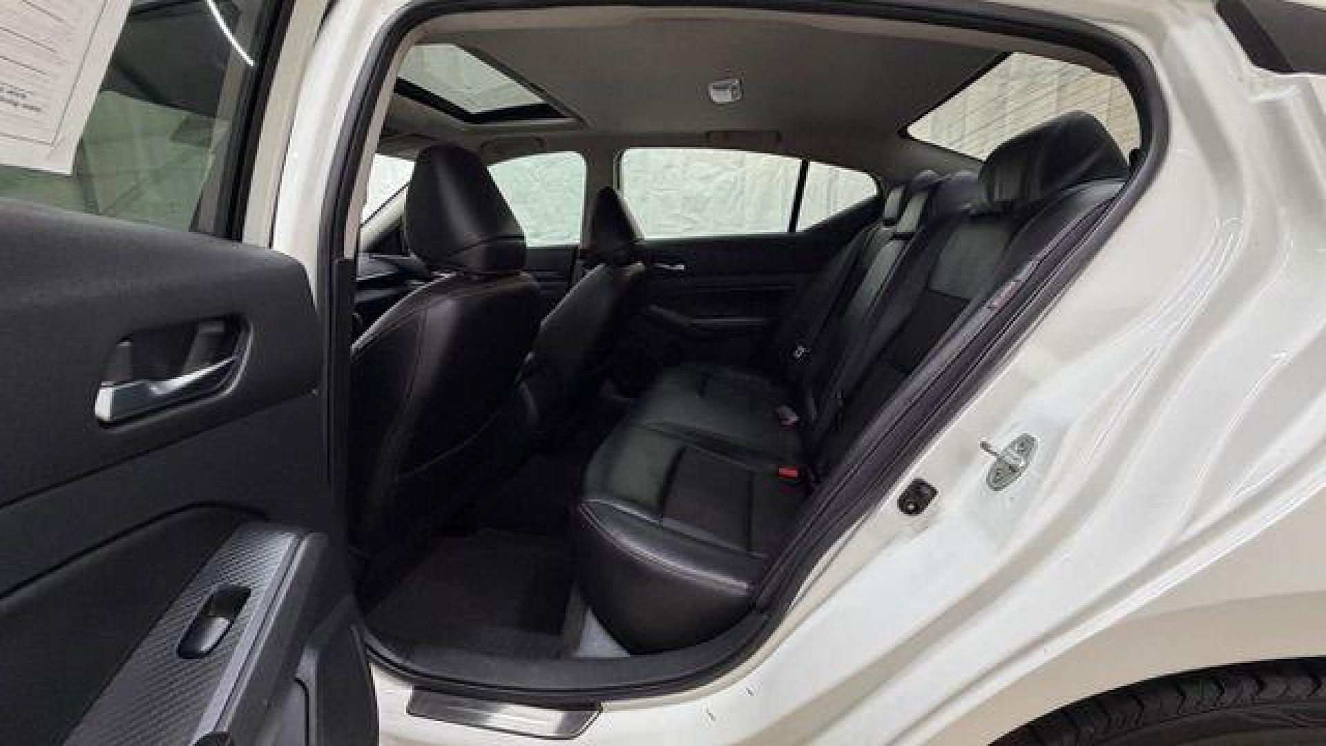 2020 White Nissan Altima SR FWD (1N4BL4CV4LN) with an 2.5L I-4 gasoline direct injection engine, located at 1806 Veterans Memorial Hwy SW, Austell, GA, 30168, (770) 944-9558, 33.817959, -84.606987 - Photo#14