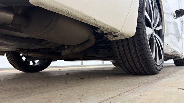 2020 White Nissan Altima SR FWD (1N4BL4CV4LN) with an 2.5L I-4 gasoline direct injection engine, located at 1806 Veterans Memorial Hwy SW, Austell, GA, 30168, (770) 944-9558, 33.817959, -84.606987 - Photo#19