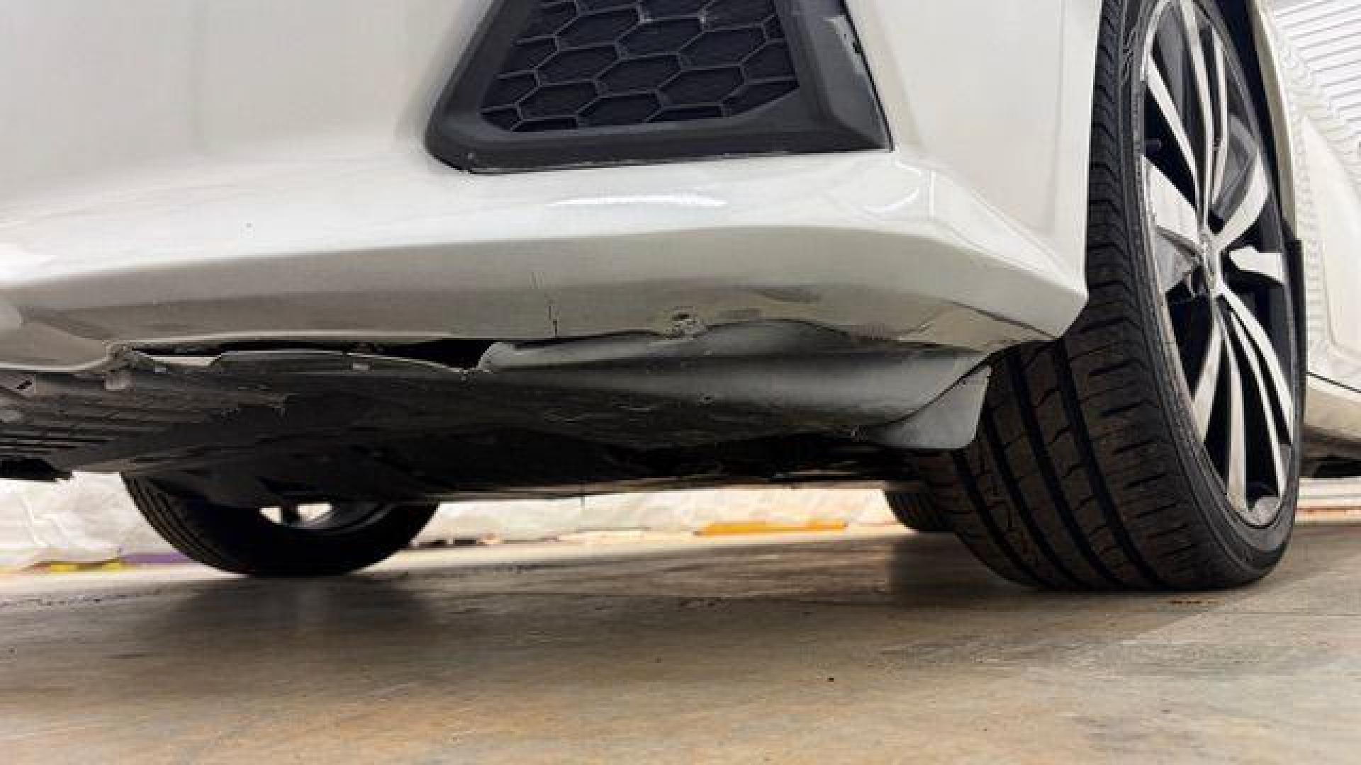 2020 White Nissan Altima SR FWD (1N4BL4CV4LN) with an 2.5L I-4 gasoline direct injection engine, located at 1806 Veterans Memorial Hwy SW, Austell, GA, 30168, (770) 944-9558, 33.817959, -84.606987 - Photo#20