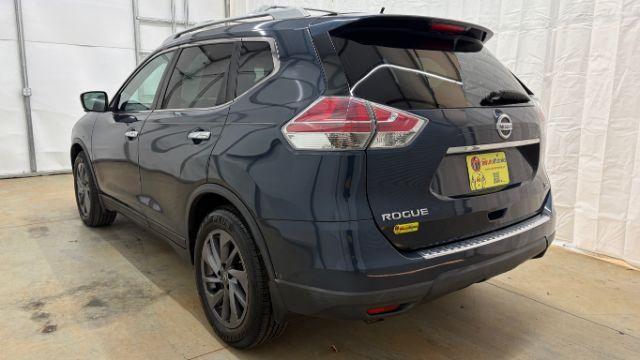 2016 Blue Nissan Rogue SL (5N1AT2MT2GC) with an 2.5L I-4 DOHC engine, located at 1806 Veterans Memorial Hwy SW, Austell, GA, 30168, (770) 944-9558, 33.817959, -84.606987 - Photo#3