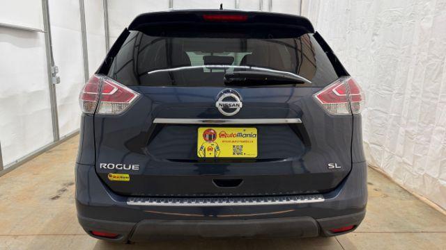 2016 Blue Nissan Rogue SL (5N1AT2MT2GC) with an 2.5L I-4 DOHC engine, located at 1806 Veterans Memorial Hwy SW, Austell, GA, 30168, (770) 944-9558, 33.817959, -84.606987 - Photo#4