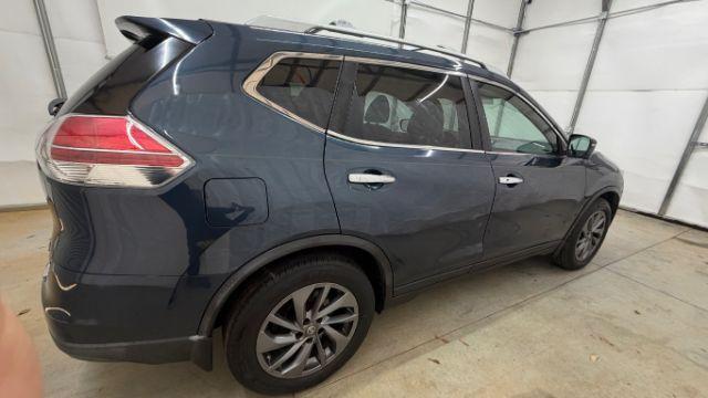 2016 Blue Nissan Rogue SL (5N1AT2MT2GC) with an 2.5L I-4 DOHC engine, located at 1806 Veterans Memorial Hwy SW, Austell, GA, 30168, (770) 944-9558, 33.817959, -84.606987 - Photo#6
