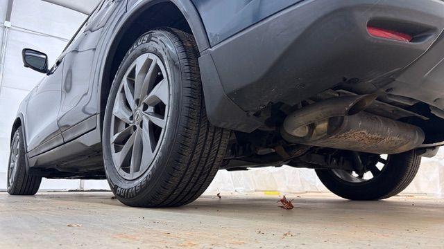 2016 Blue Nissan Rogue SL (5N1AT2MT2GC) with an 2.5L I-4 DOHC engine, located at 1806 Veterans Memorial Hwy SW, Austell, GA, 30168, (770) 944-9558, 33.817959, -84.606987 - Photo#22