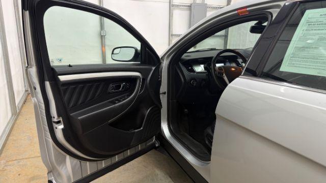 2013 Silver Ford Taurus SEL (1FAHP2E84DG) with an EcoBoost 2L I-4 gasoline direct injection engine, located at 1806 Veterans Memorial Hwy SW, Austell, GA, 30168, (770) 944-9558, 33.817959, -84.606987 - Photo#10