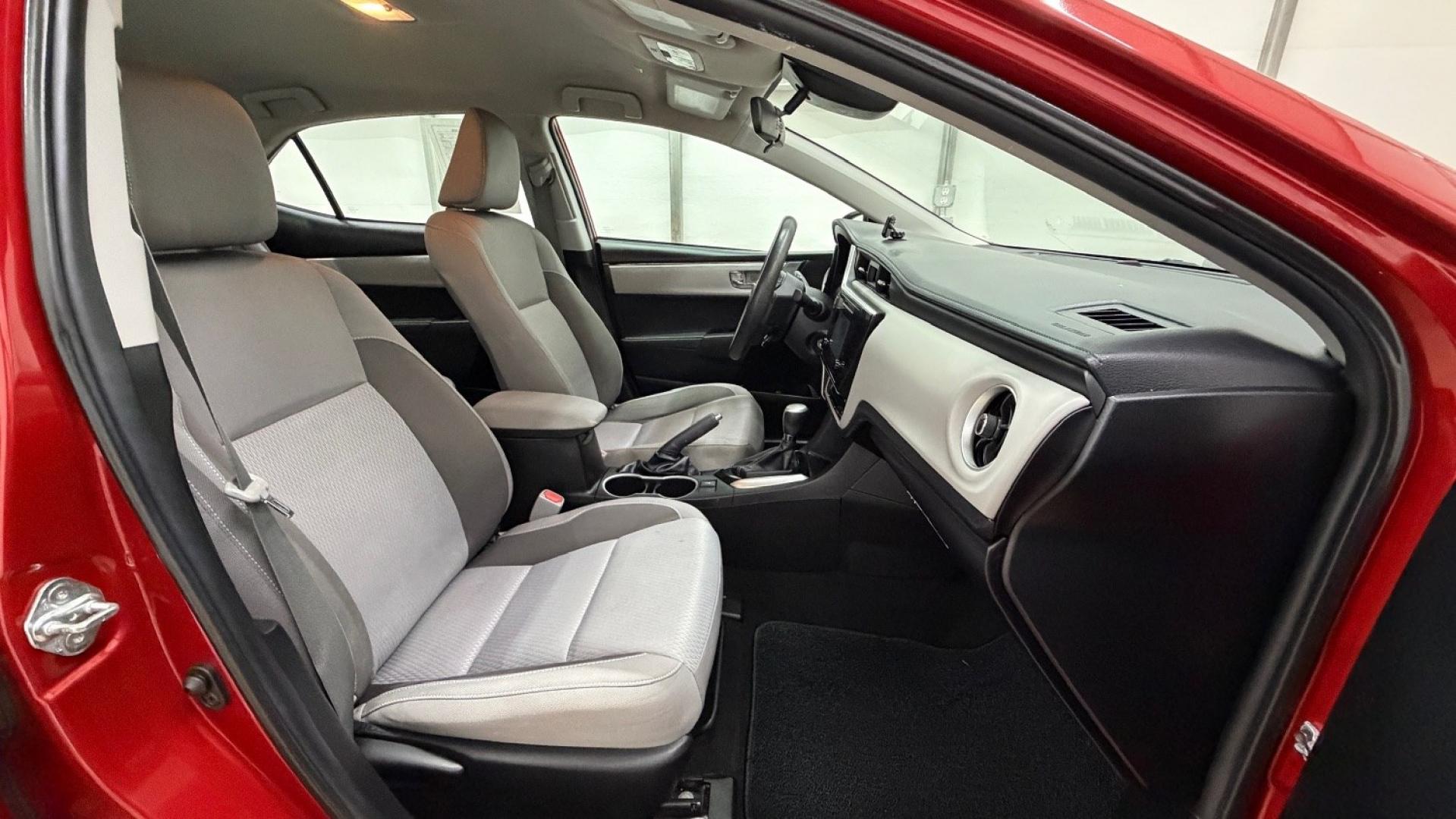 2019 Red Toyota Corolla LE (5YFBURHE6KP) with an 1.8L I-4 DOHC engine, located at 1806 Veterans Memorial Hwy SW, Austell, GA, 30168, (770) 944-9558, 33.817959, -84.606987 - Photo#17