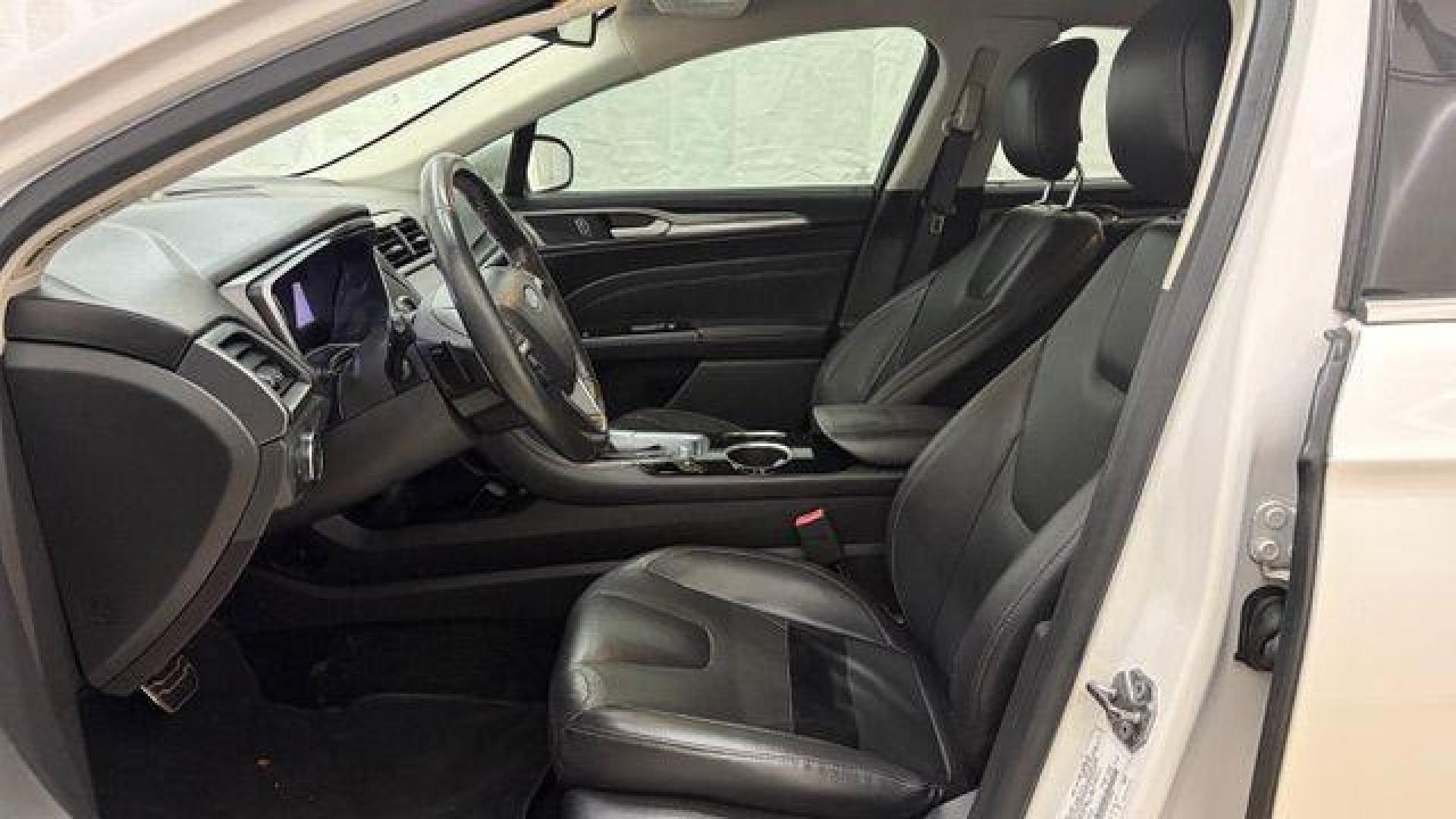 2013 White Ford Fusion Titanium (3FA6P0K98DR) with an EcoBoost 2L I-4 gasoline direct injection engine, located at 1806 Veterans Memorial Hwy SW, Austell, GA, 30168, (770) 944-9558, 33.817959, -84.606987 - Photo#11