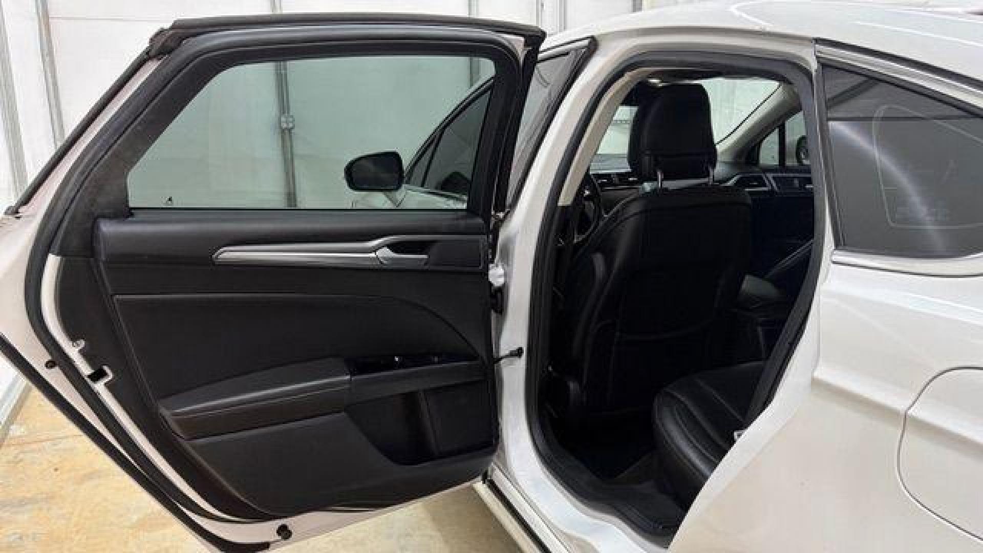 2013 White Ford Fusion Titanium (3FA6P0K98DR) with an EcoBoost 2L I-4 gasoline direct injection engine, located at 1806 Veterans Memorial Hwy SW, Austell, GA, 30168, (770) 944-9558, 33.817959, -84.606987 - Photo#13