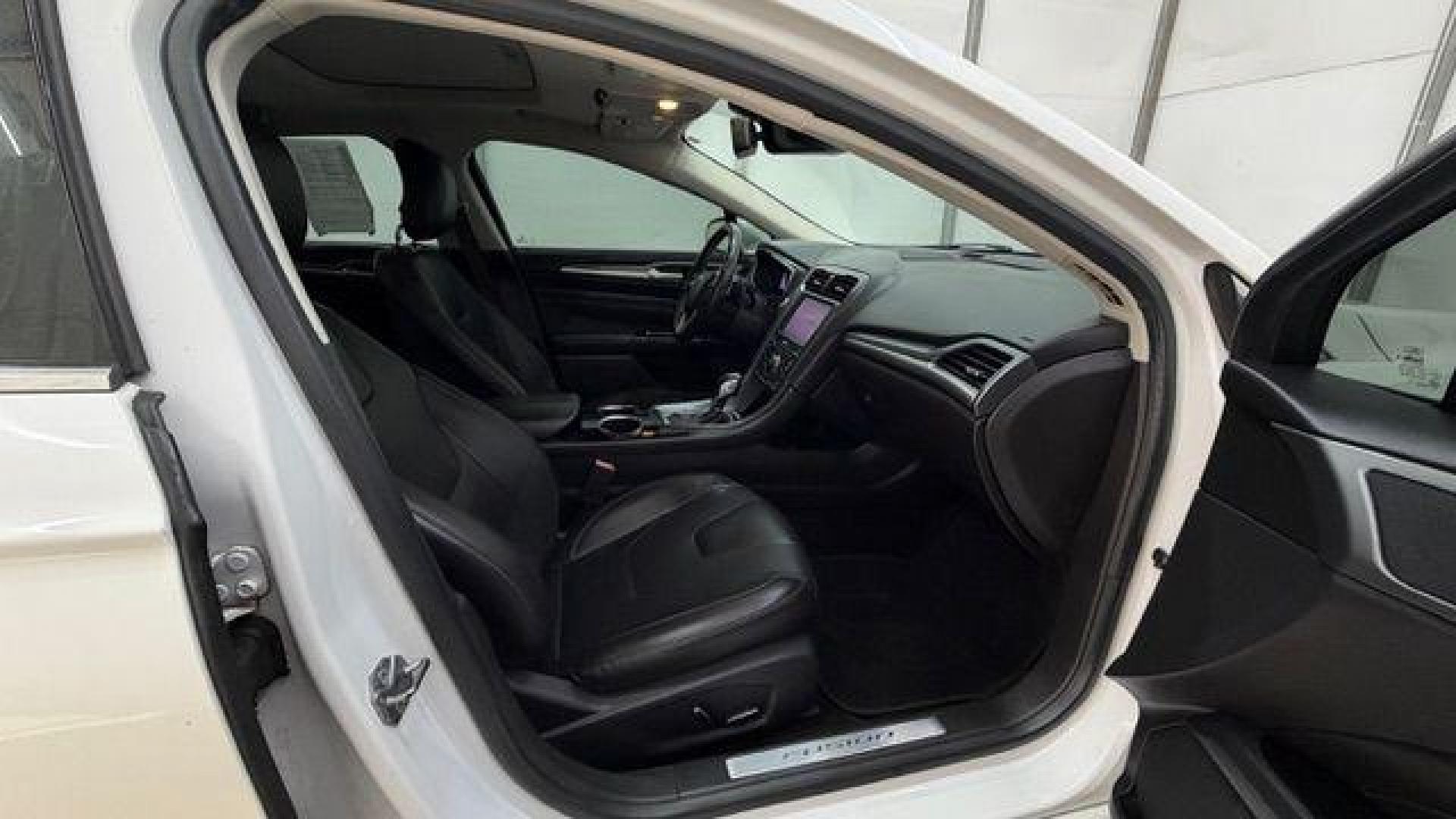 2013 White Ford Fusion Titanium (3FA6P0K98DR) with an EcoBoost 2L I-4 gasoline direct injection engine, located at 1806 Veterans Memorial Hwy SW, Austell, GA, 30168, (770) 944-9558, 33.817959, -84.606987 - Photo#16