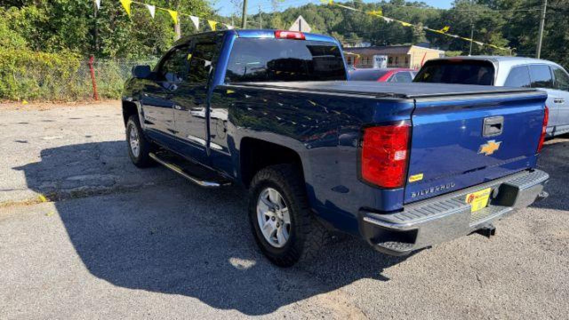 2017 BLUE Chevrolet Silverado 1500 1LT (1GCVKREH7HZ) , located at 1806 Veterans Memorial Hwy SW, Austell, GA, 30168, (770) 944-9558, 33.817959, -84.606987 - Photo#5