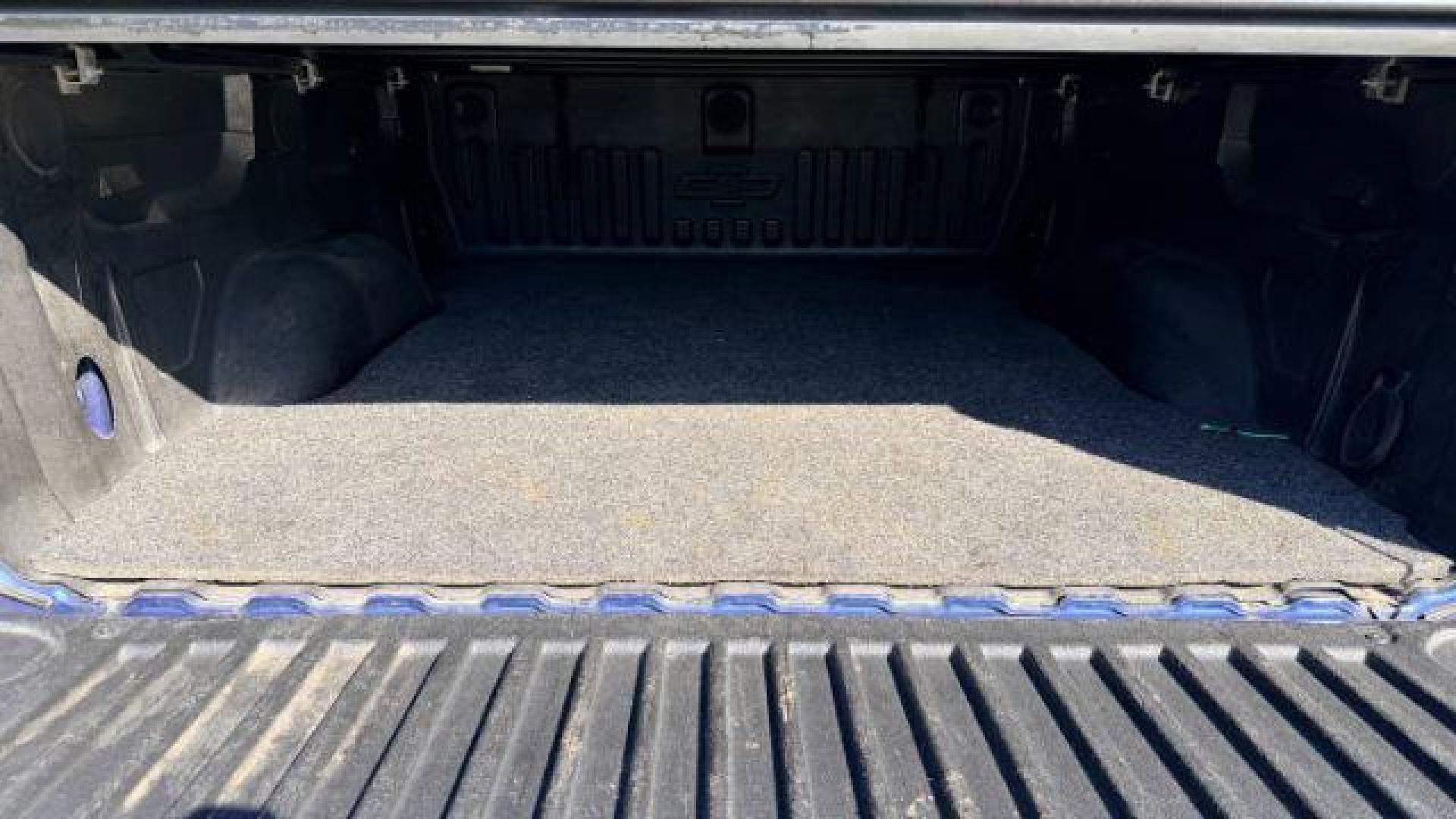 2017 BLUE Chevrolet Silverado 1500 1LT (1GCVKREH7HZ) , located at 1806 Veterans Memorial Hwy SW, Austell, GA, 30168, (770) 944-9558, 33.817959, -84.606987 - Photo#6