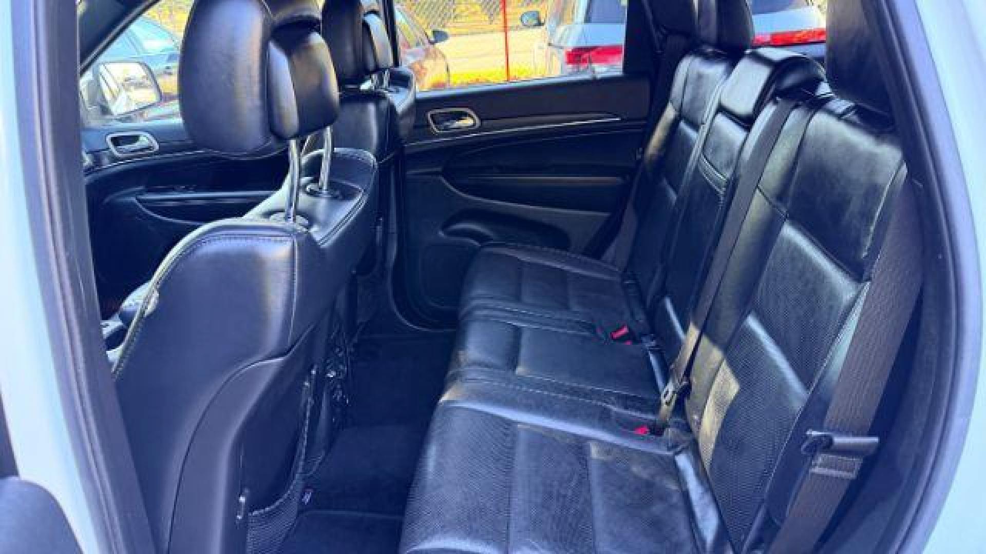 2014 White Jeep Grand Cherokee Limited (1C4RJEBG8EC) , located at 1806 Veterans Memorial Hwy SW, Austell, GA, 30168, (770) 944-9558, 33.817959, -84.606987 - Photo#7