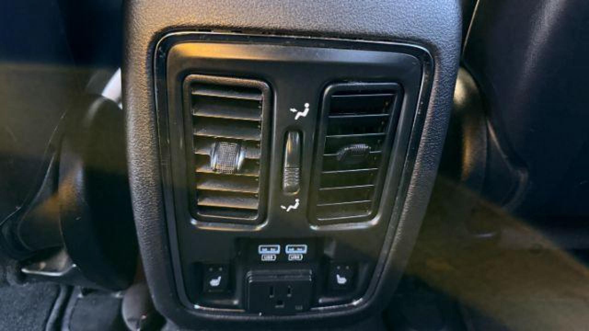 2014 White Jeep Grand Cherokee Limited (1C4RJEBG8EC) , located at 1806 Veterans Memorial Hwy SW, Austell, GA, 30168, (770) 944-9558, 33.817959, -84.606987 - Photo#8