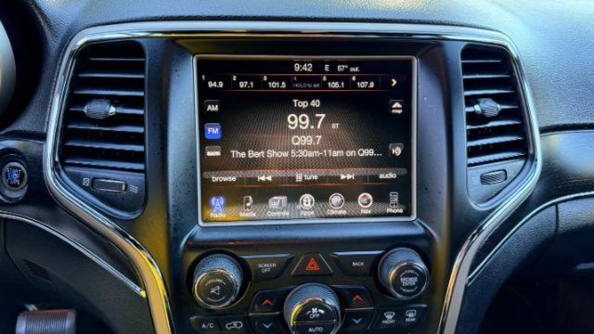 2014 White Jeep Grand Cherokee Limited (1C4RJEBG8EC) , located at 1806 Veterans Memorial Hwy SW, Austell, GA, 30168, (770) 944-9558, 33.817959, -84.606987 - Photo#13