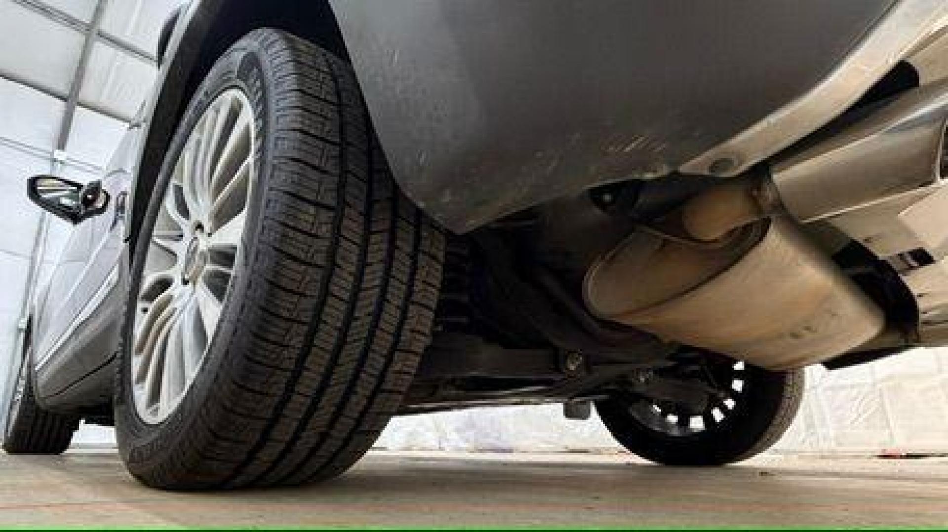 2015 Blue Lincoln MKC . (5LMCJ1A97FU) with an 2.0L engine, located at 1806 Veterans Memorial Hwy SW, Austell, GA, 30168, (770) 944-9558, 33.817959, -84.606987 - Photo#22