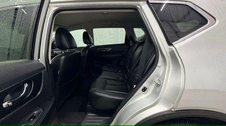 2014 Silver Nissan Rogue SL (5N1AT2MV8EC) with an 2.5L I-4 DOHC engine, located at 1806 Veterans Memorial Hwy SW, Austell, GA, 30168, (770) 944-9558, 33.817959, -84.606987 - Photo#14