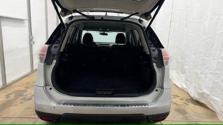 2014 Silver Nissan Rogue SL (5N1AT2MV8EC) with an 2.5L I-4 DOHC engine, located at 1806 Veterans Memorial Hwy SW, Austell, GA, 30168, (770) 944-9558, 33.817959, -84.606987 - Photo#16